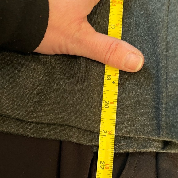 Micheal Kors size 10 gray pencil skirt back zip front zip pockets NWOT - Picture 8 of 10